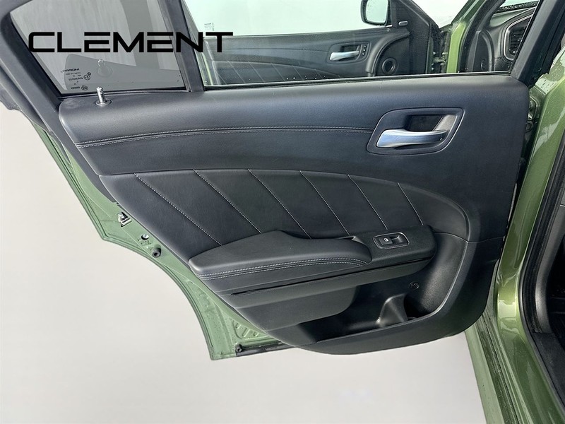 Dodge Charger Vehicle Image 32