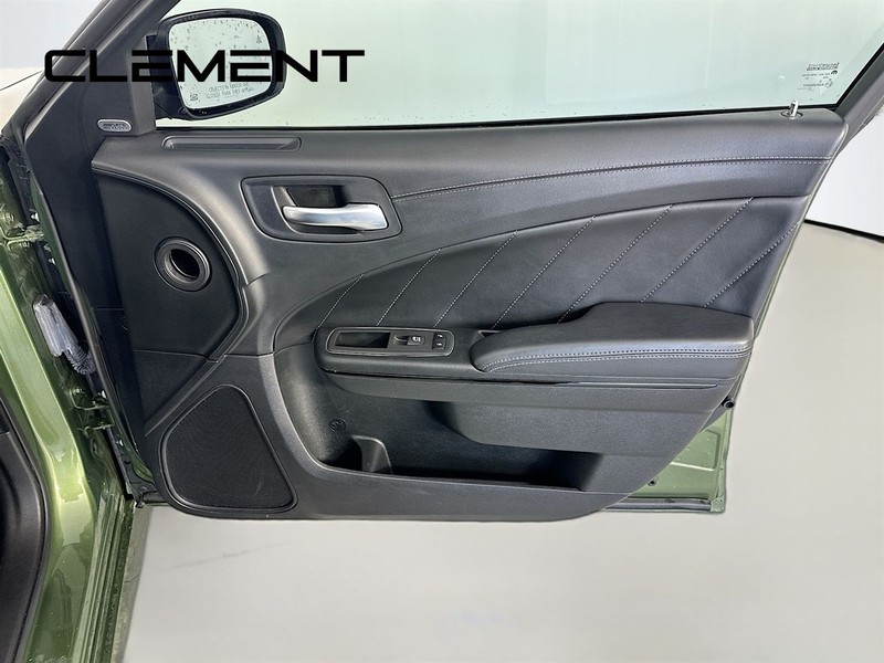 Dodge Charger Vehicle Image 36