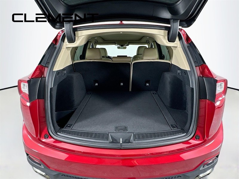 Acura RDX Vehicle Full-screen Gallery Image 11