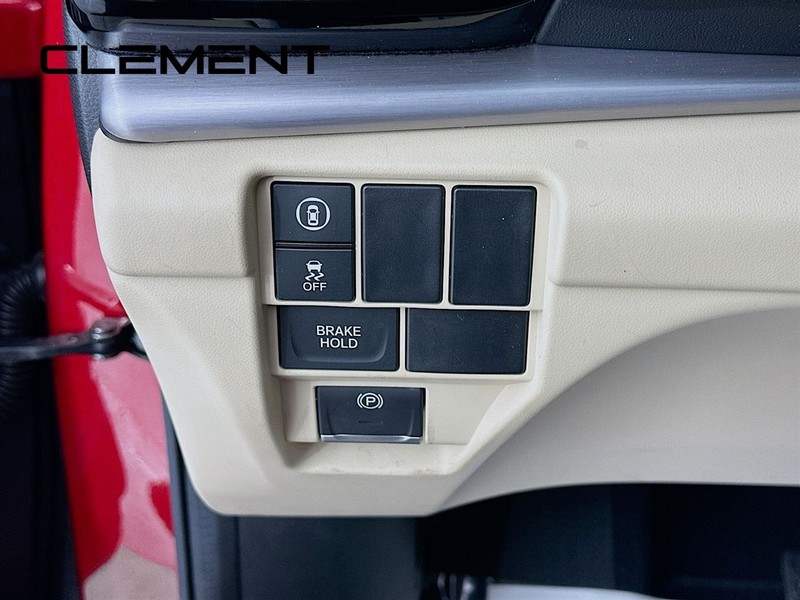 Acura RDX Vehicle Full-screen Gallery Image 14