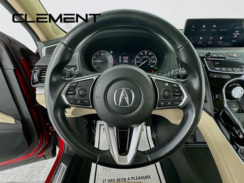 Acura RDX Vehicle Full-screen Gallery Image 15