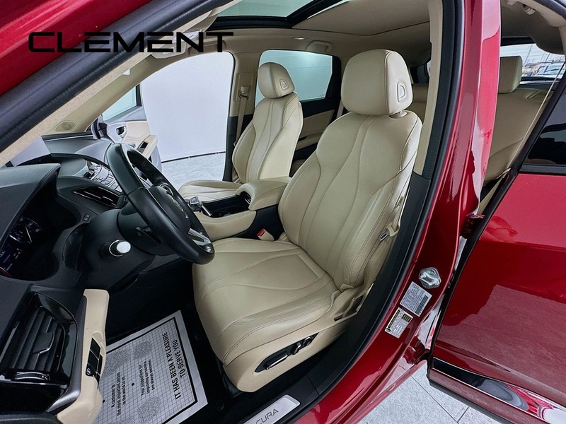 Acura RDX Vehicle Full-screen Gallery Image 30