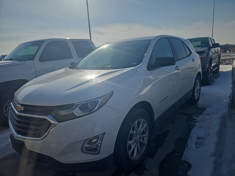 Chevrolet Equinox Vehicle Full-screen Gallery Image 02