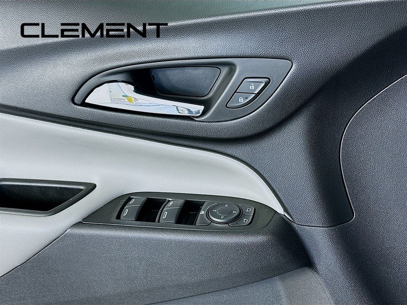 Chevrolet Equinox Vehicle Image 24