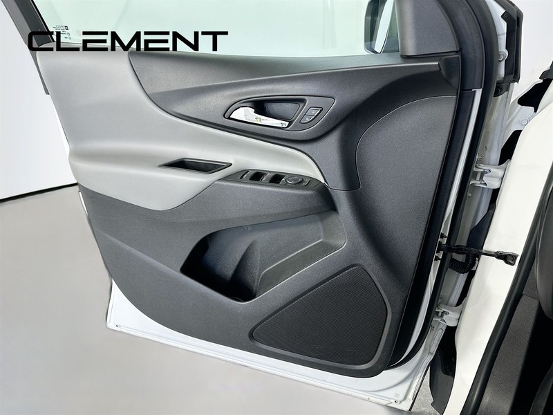 Chevrolet Equinox Vehicle Image 26