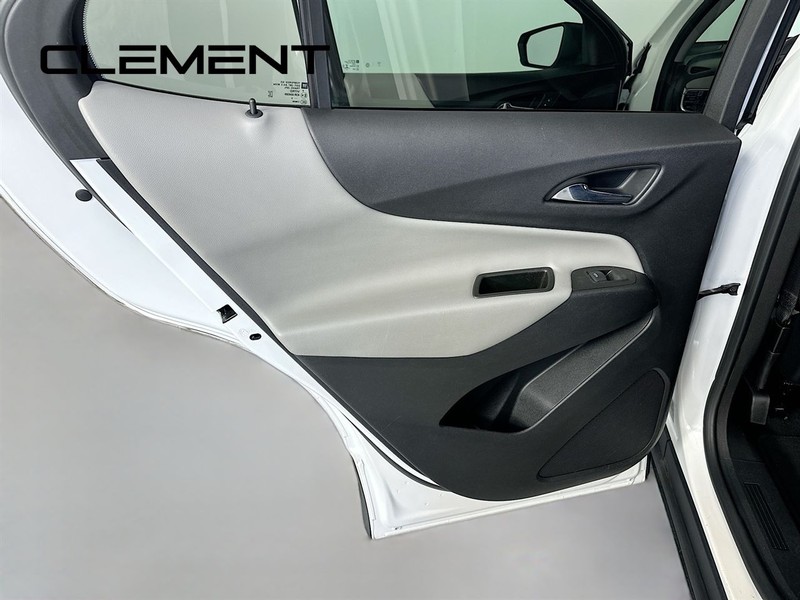 Chevrolet Equinox Vehicle Image 29