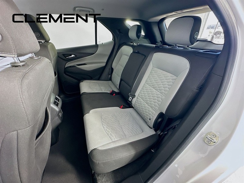 Chevrolet Equinox Vehicle Image 30