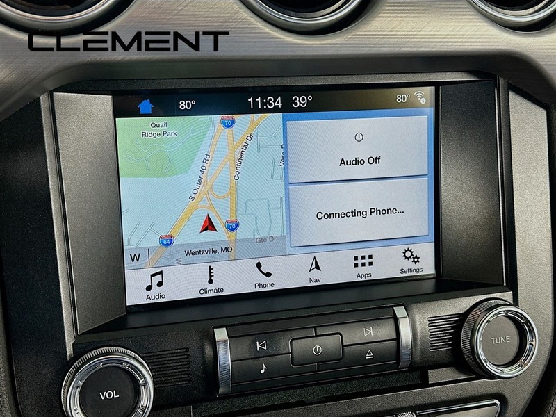 Ford Mustang Vehicle Full-screen Gallery Image 19