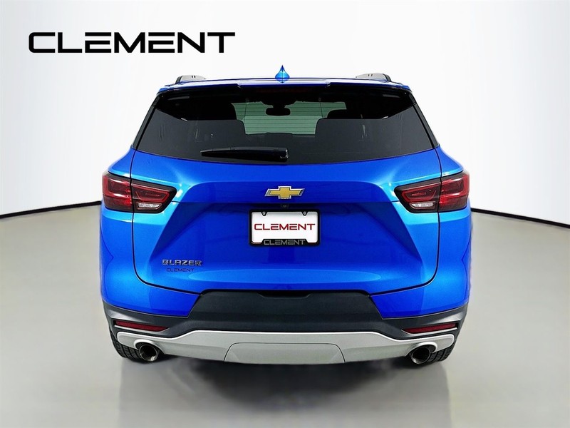 Chevrolet Blazer Vehicle Full-screen Gallery Image 8