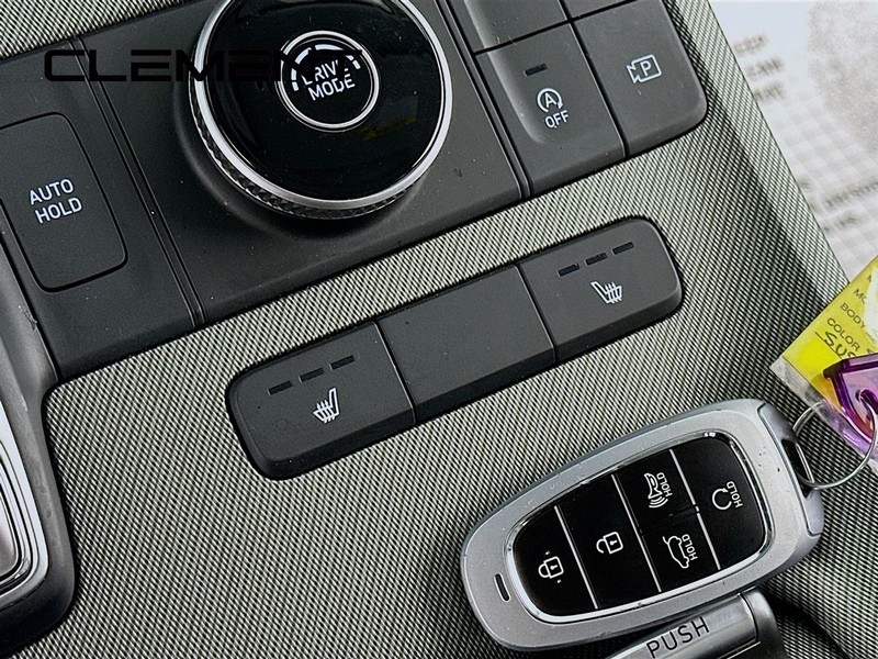 Hyundai Palisade Vehicle Full-screen Gallery Image 23