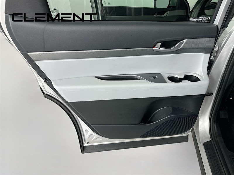 Hyundai Palisade Vehicle Full-screen Gallery Image 30