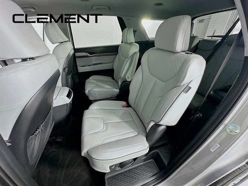 Hyundai Palisade Vehicle Full-screen Gallery Image 31