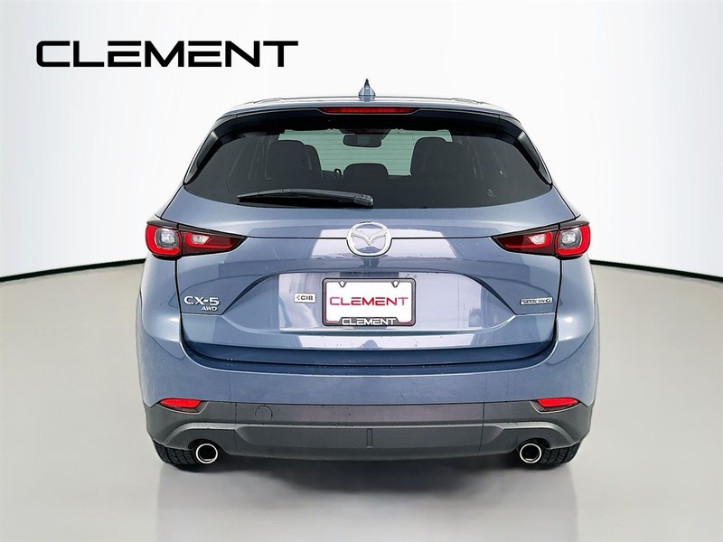 Mazda CX-5 Vehicle Full-screen Gallery Image 8