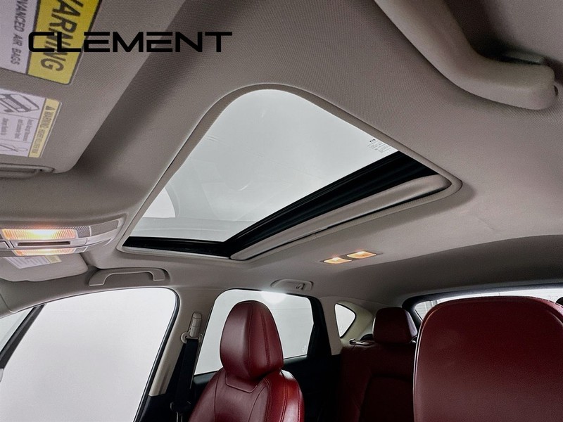 Mazda CX-5 Vehicle Full-screen Gallery Image 24