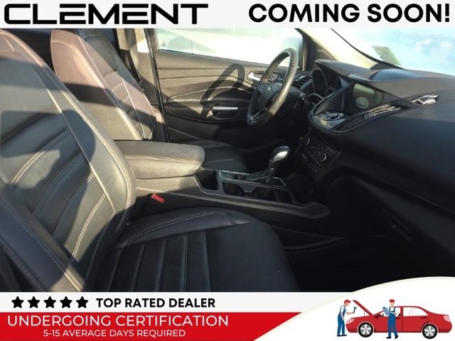 Ford Escape Vehicle Full-screen Gallery Image 3