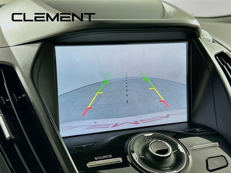 Ford Escape Vehicle Full-screen Gallery Image 20