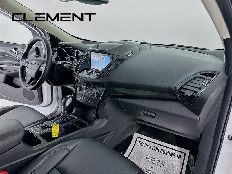 Ford Escape Vehicle Full-screen Gallery Image 35