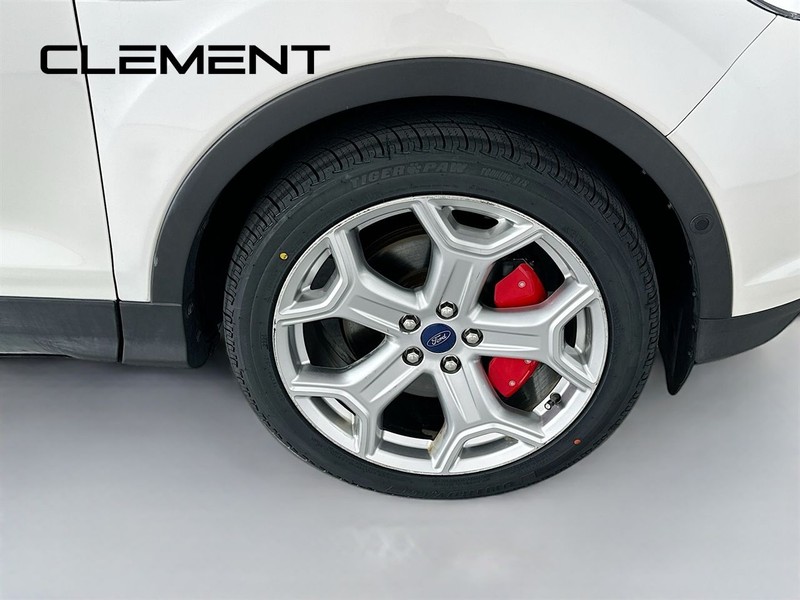 Ford Escape Vehicle Full-screen Gallery Image 37