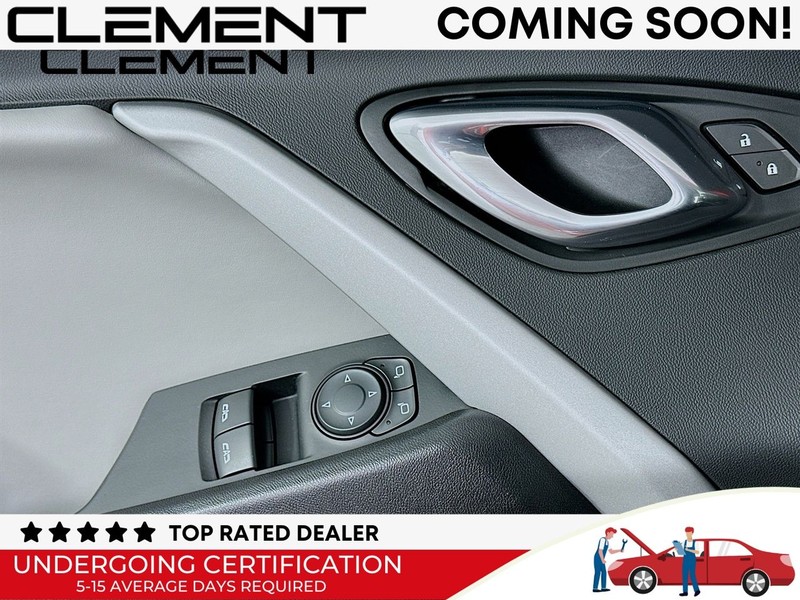 Chevrolet Camaro Vehicle Image 26