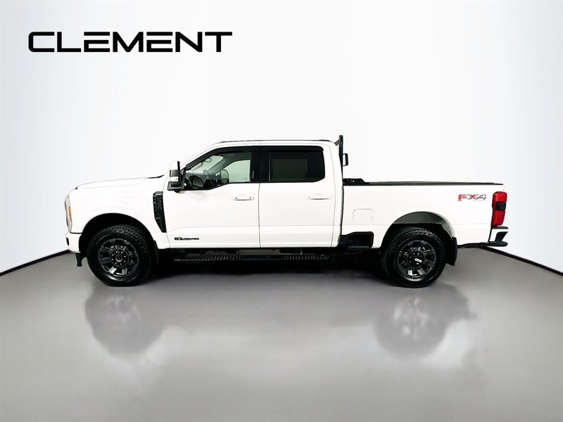 Ford Super Duty F-350 SRW Vehicle Image 06