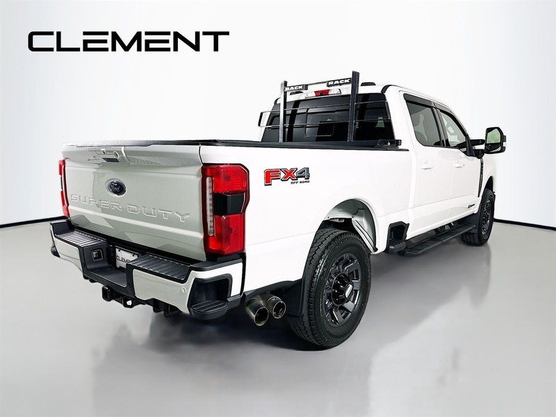 Ford Super Duty F-350 SRW Vehicle Image 07