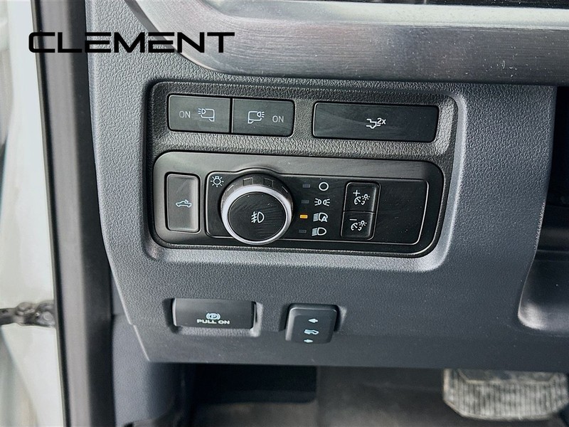 Ford Super Duty F-350 SRW Vehicle Image 14