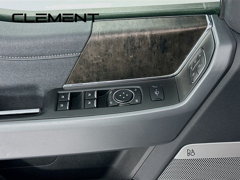 Ford Super Duty F-350 SRW Vehicle Image 27