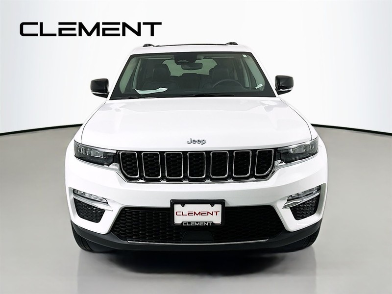 Jeep Grand Cherokee 4xe Vehicle Full-screen Gallery Image 3