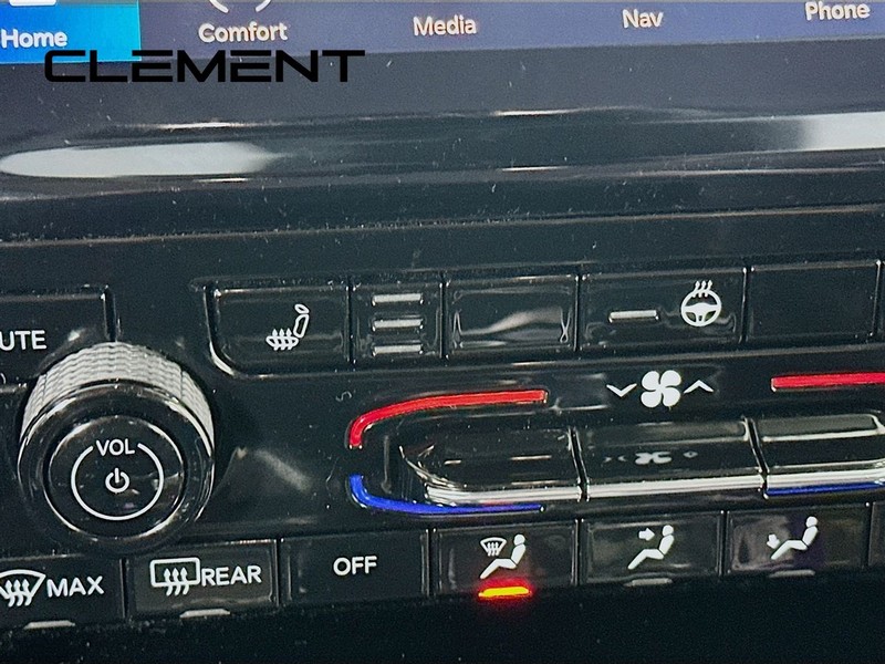 Jeep Grand Cherokee 4xe Vehicle Full-screen Gallery Image 23