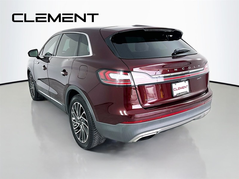 Lincoln Nautilus Vehicle Image 10