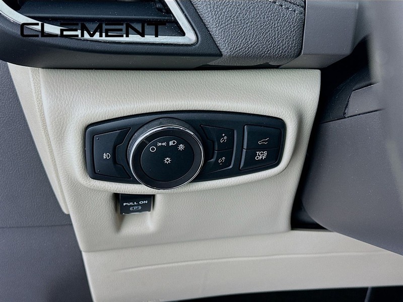 Lincoln Nautilus Vehicle Image 14