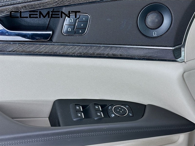 Lincoln Nautilus Vehicle Image 28