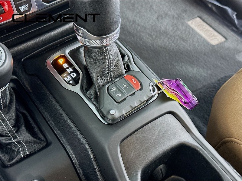 Jeep Gladiator Vehicle Image 24