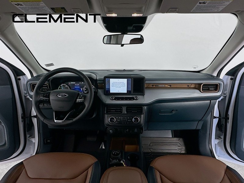 Ford Maverick Vehicle Full-screen Gallery Image 12