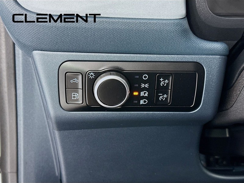 Ford Maverick Vehicle Full-screen Gallery Image 14