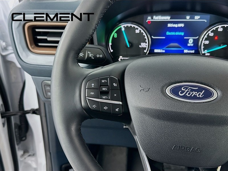 Ford Maverick Vehicle Full-screen Gallery Image 16