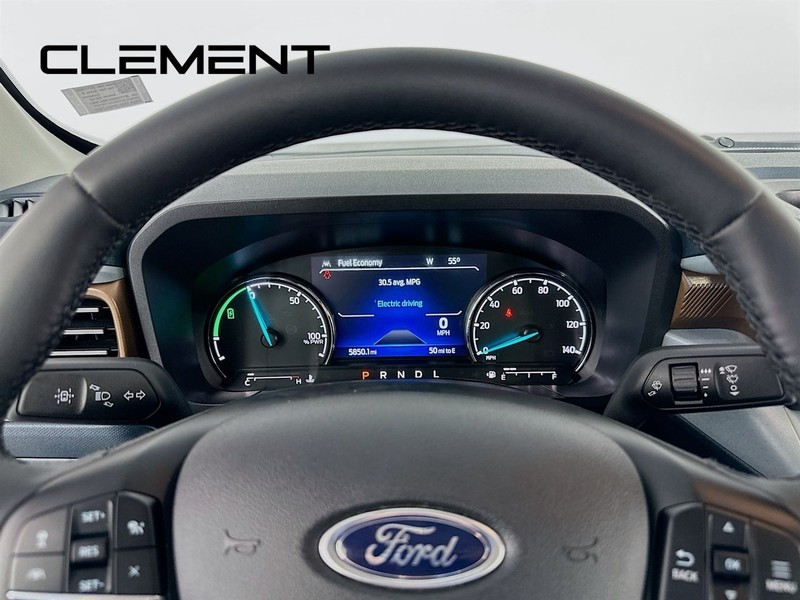 Ford Maverick Vehicle Full-screen Gallery Image 18