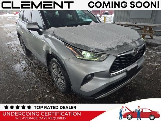 Toyota Highlander Vehicle Image 02