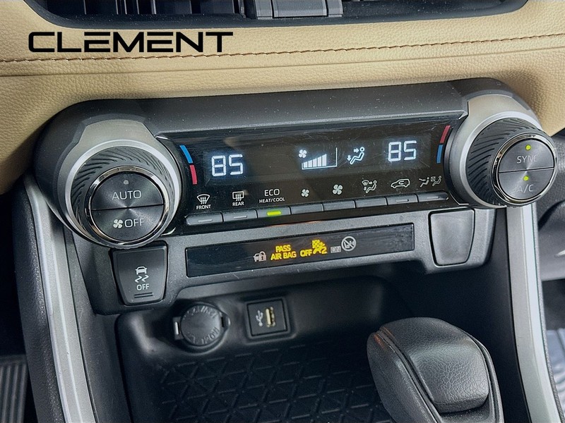 Toyota RAV4 Vehicle Image 22