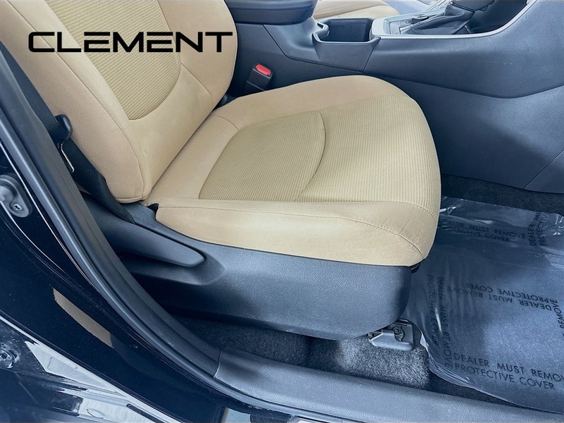 Toyota RAV4 Vehicle Image 31