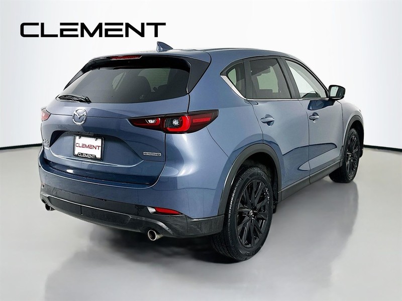 Mazda CX-5 Vehicle Full-screen Gallery Image 7