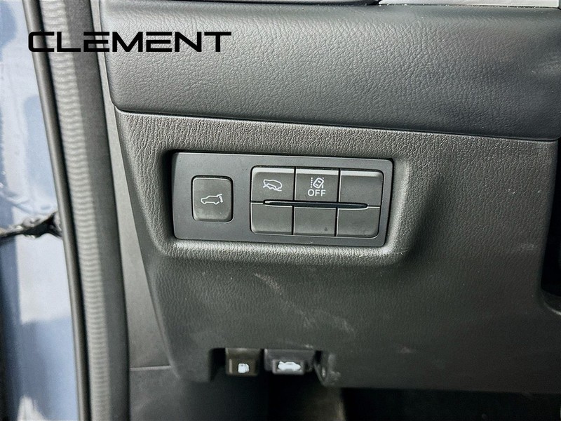 Mazda CX-5 Vehicle Full-screen Gallery Image 14