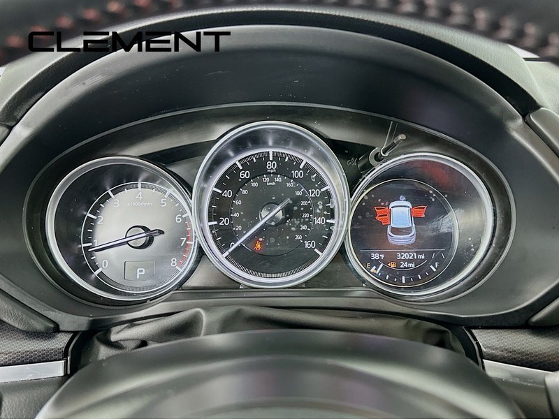 Mazda CX-5 Vehicle Full-screen Gallery Image 18