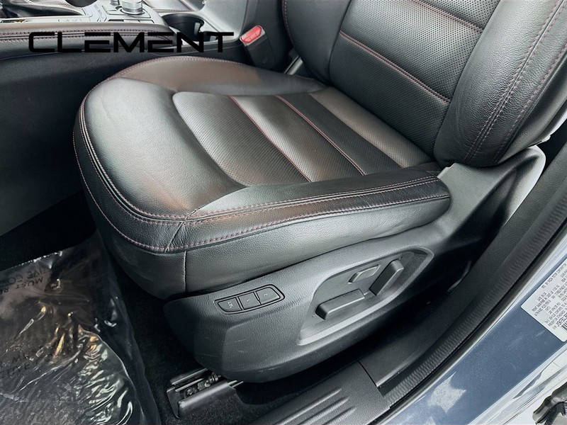 Mazda CX-5 Vehicle Full-screen Gallery Image 30