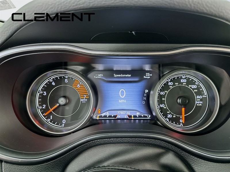 Jeep Cherokee Vehicle Full-screen Gallery Image 18