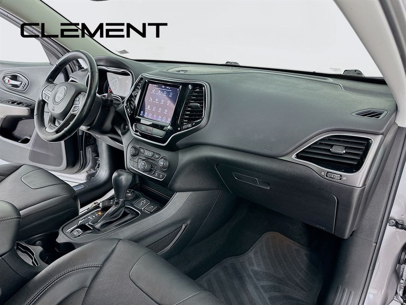 Jeep Cherokee Vehicle Full-screen Gallery Image 33