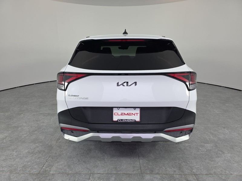 Kia Sportage Vehicle Full-screen Gallery Image 7