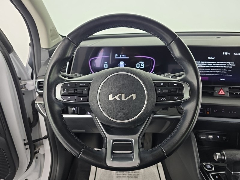 Kia Sportage Vehicle Full-screen Gallery Image 12