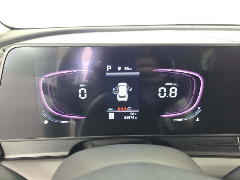 Kia Sportage Vehicle Full-screen Gallery Image 15