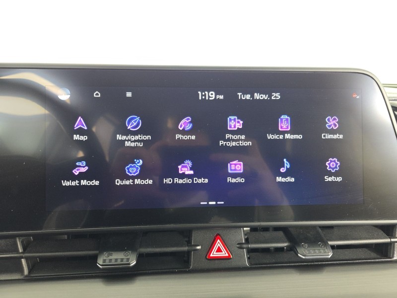 Kia Sportage Vehicle Full-screen Gallery Image 16